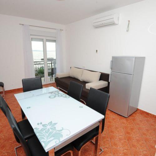 פודסטראנה Apartmani Ivo מראה חיצוני תמונה