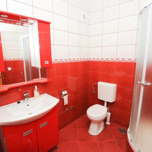 פודסטראנה Apartmani Ivo מראה חיצוני תמונה