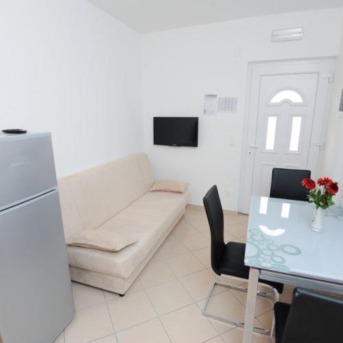 פודסטראנה Apartmani Ivo מראה חיצוני תמונה