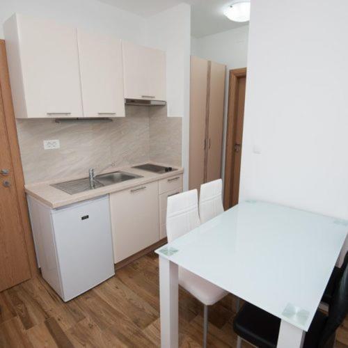 פודסטראנה Apartmani Ivo מראה חיצוני תמונה